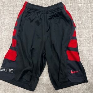 Nike dri-fit boys basketball shorts size S
